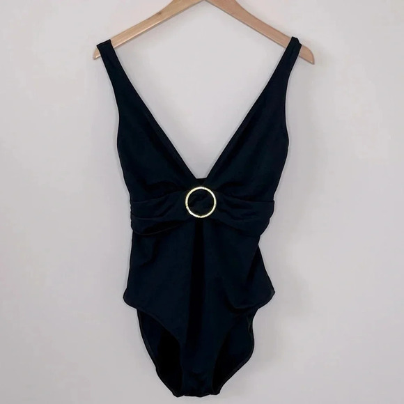 Lauren Ralph Lauren Belted One-Piece summertime vacay poolside - Picture 9 of 9